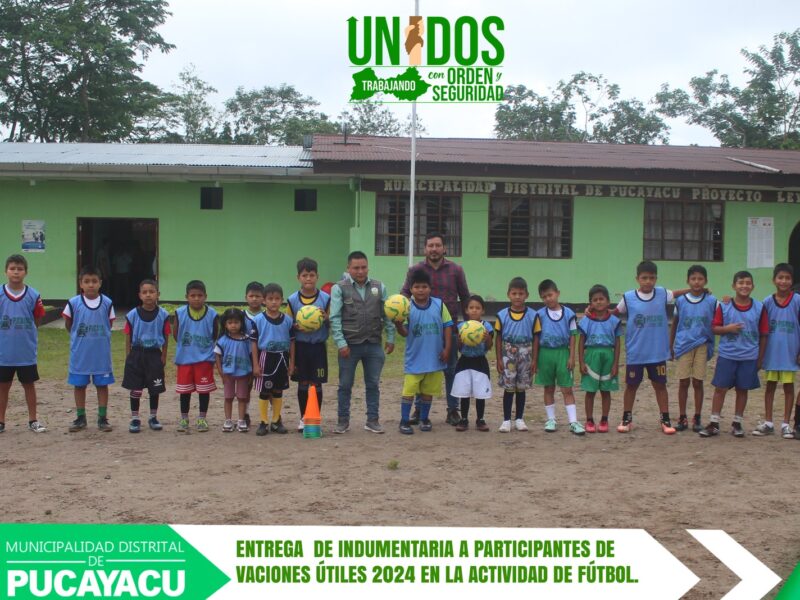 Municipalidad Distrital de Pucayacu – Municipalidad de Pucayacu entrega materiales deportivos de fútbol a los niños de «vacaciones útiles».